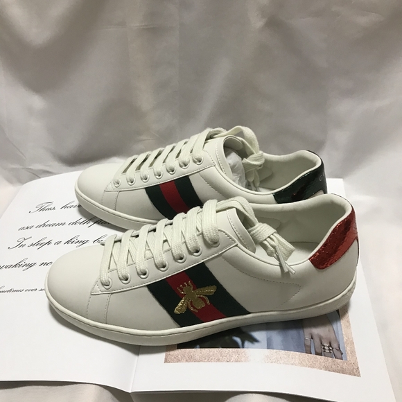 💥NICE OFFER ✨100% New Gucci Bee Sneaker 🐝US 10W - Picture 6 of 6
